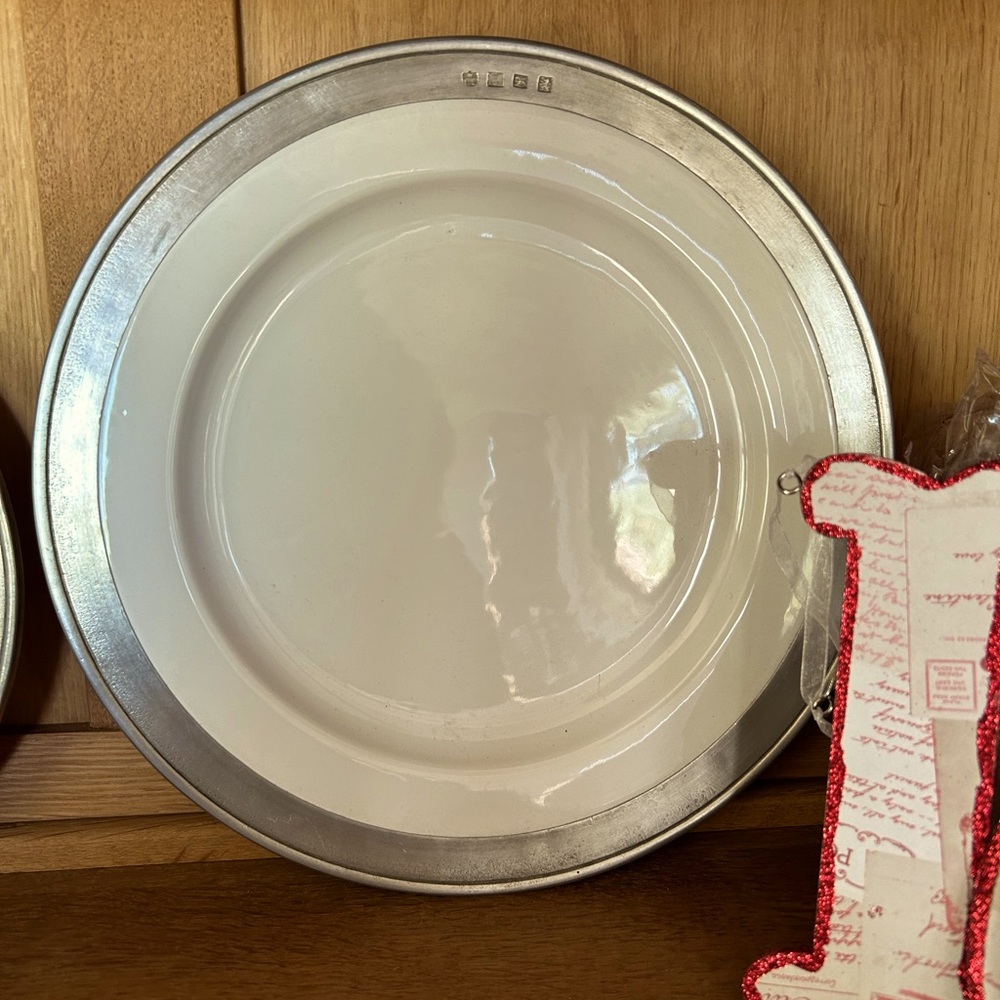 MATCH PEWTER DINNER DISH CONVIVIO 11inch and salad 8.7inch  no original box